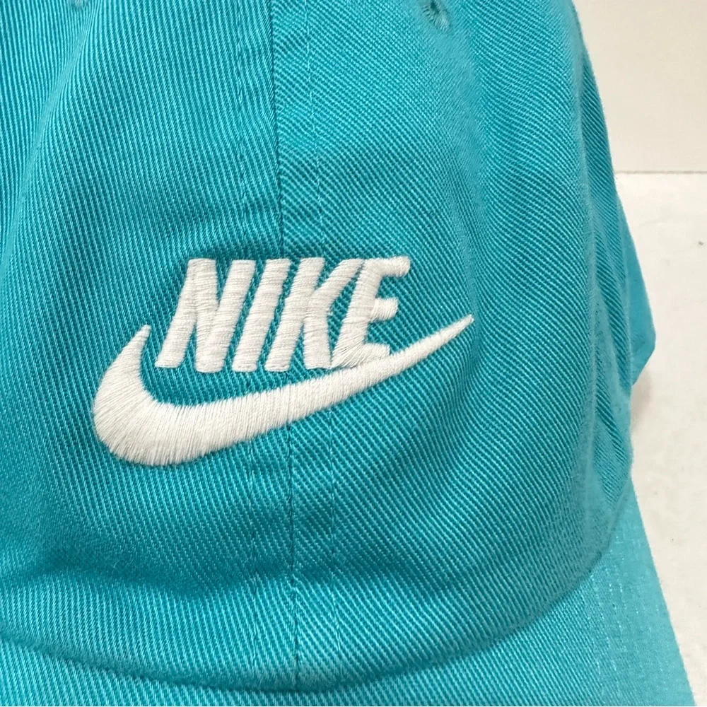 Nike teal cap